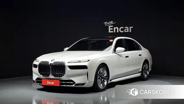 BMW 7 Series (G70) 2023 Белый из Кореи