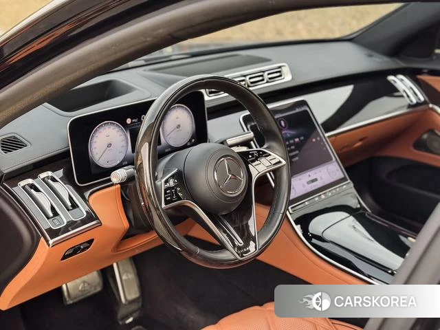 Mercedes-Benz Maybach S-class 2023 Черный из Китая