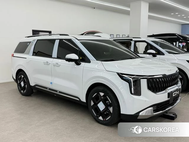 Kia The New Carnival 4th Generation 2026 Белый из Кореи