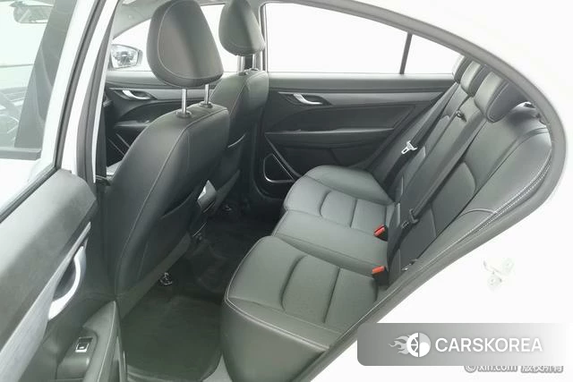 Geely Automobile Emgrand 2022 Белый из Китая