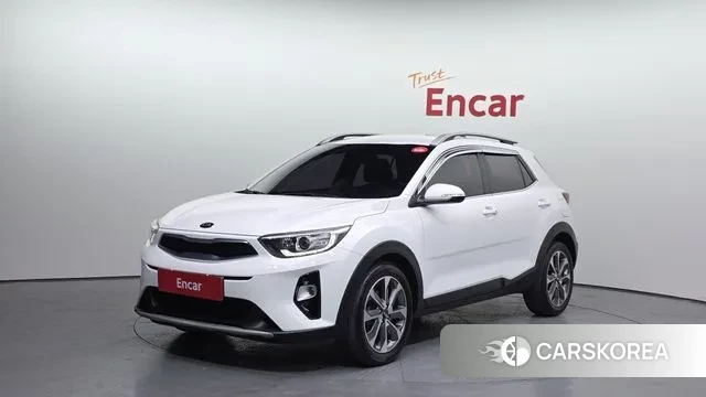 Kia Stonic 2019 Белый из Кореи