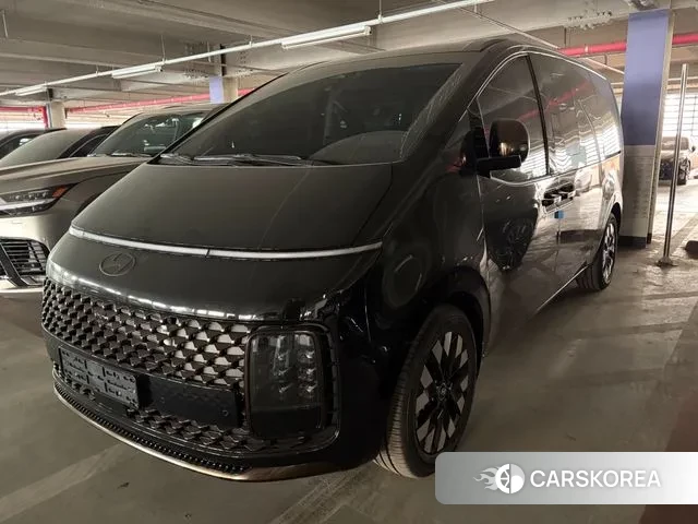 Hyundai Staria 2025 Черный из Кореи