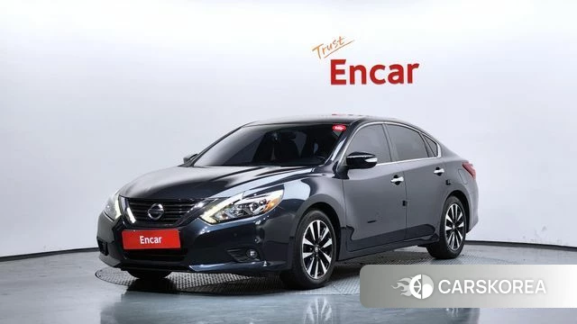 Nissan Altima 2018 Синий из Кореи