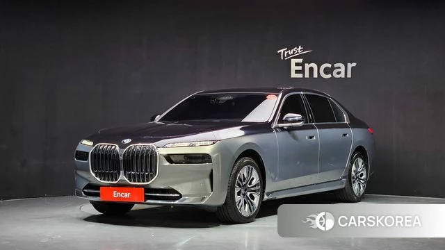 BMW 7 Series (G70) 2023 Серый из Кореи