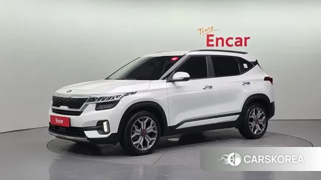 Kia Seltos 2021 Белый из Кореи