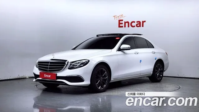 Mercedes-Benz E-Class W213 2019 Белый из Кореи