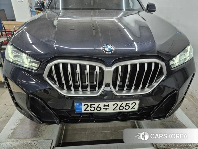 BMW X6 (G06) 2023 Черный из Кореи