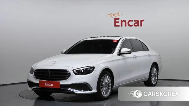 Mercedes-Benz E-Class W213 2022 Белый из Кореи