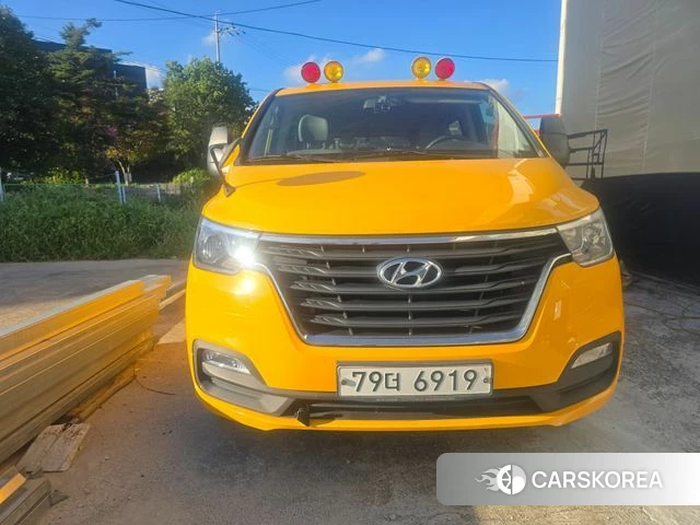 Hyundai The New Grand Starex 2020 Желтый из Кореи