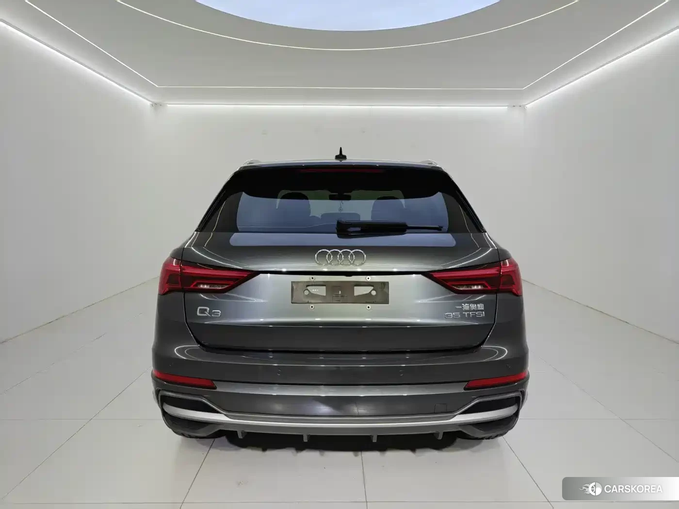Audi Q3 2022 Silver/gray из Китая