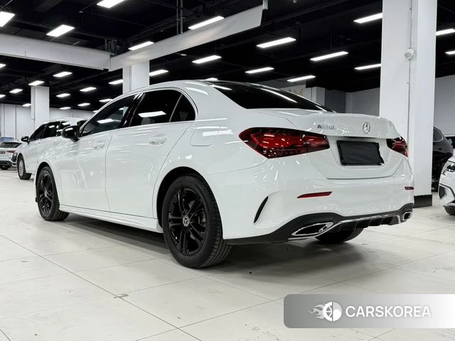 Mercedes-Benz Class A 2023 Белый из Китая