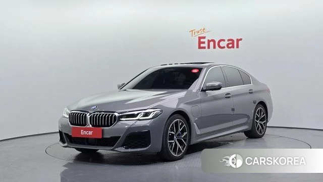 BMW 5 Series (G30) 2020 Серебристо-серый из Кореи