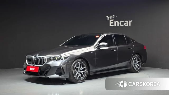 BMW 5 Series (G60) 2025 Серый из Кореи