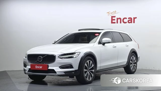 Volvo V90 Cross-Country 2020 Белый из Кореи