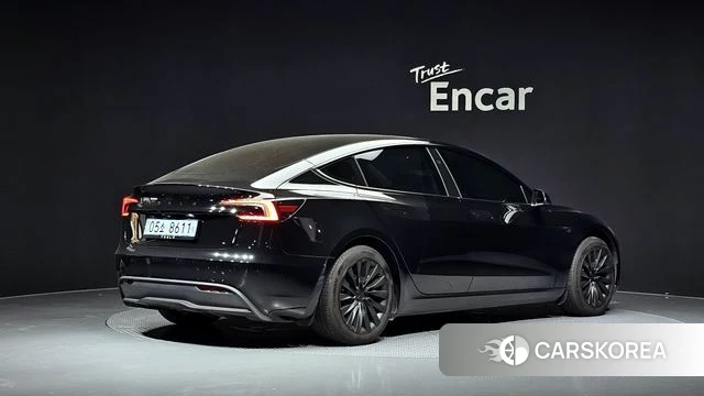 Tesla Model 3 2025 Черный из Кореи