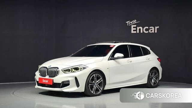 BMW 1 Series (F40) 2022 Белый из Кореи