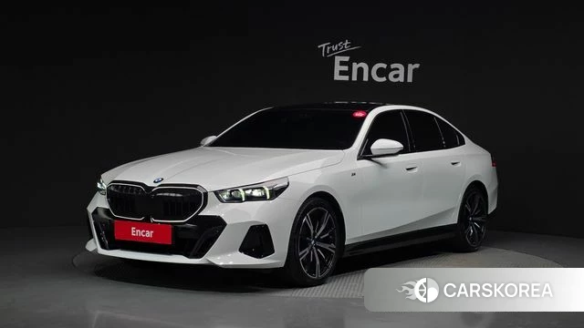 BMW 5 Series (G60) 2025 Белый из Кореи