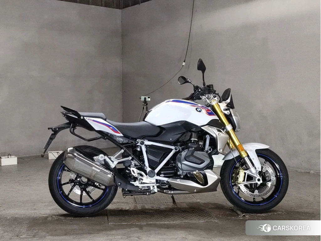 Проданный BMW R1250R 2020 из Японии