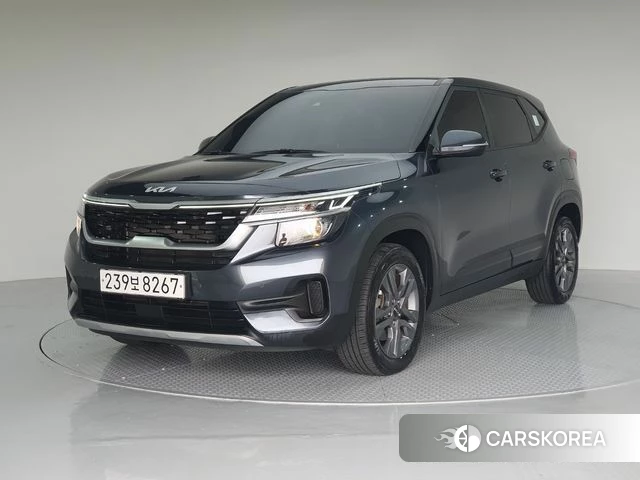 Kia Seltos 2022 Серый из Кореи