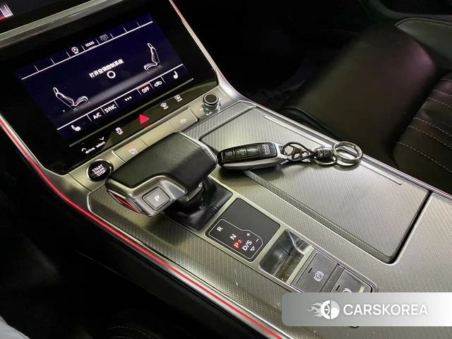 Audi A6L 2023 Черный из Китая