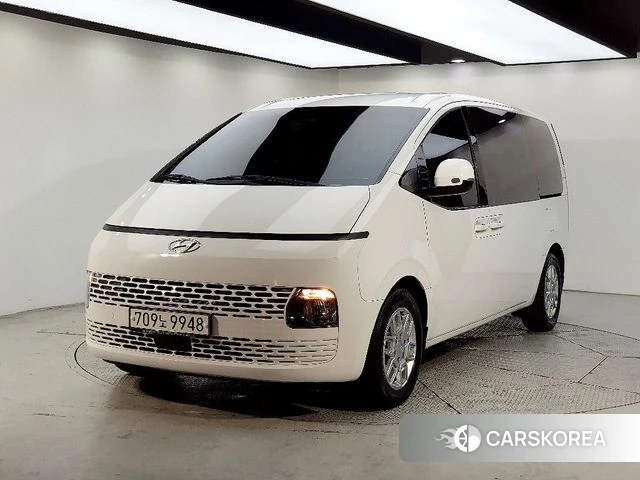 Hyundai Staria 2022 Белый из Кореи