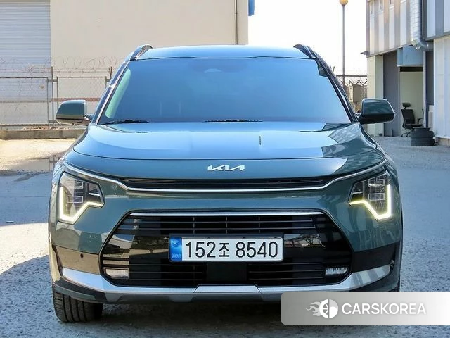 Kia Di Ol Nu Niro 2022 Темно-зеленый из Кореи