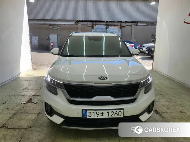 Kia Seltos 2021 Белый из Кореи