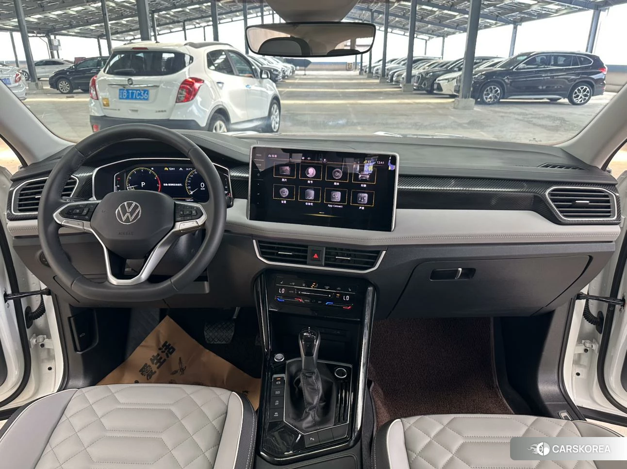 Volkswagen Tayron 2022 Белый из Китая