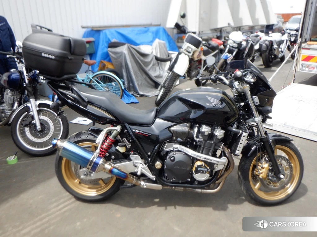 Проданный Honda CB1300SF ABS 2013 из Японии