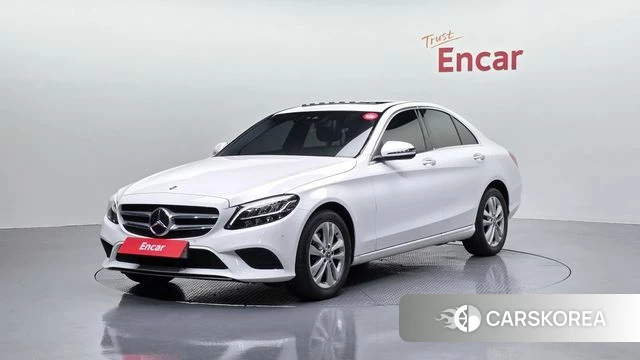 Mercedes-Benz C-Class W205 2019 Белый из Кореи