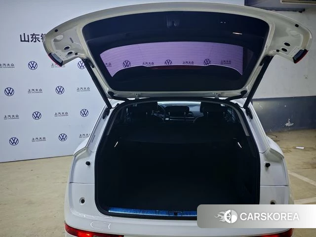 Audi Q5L 2020 Белый из Китая