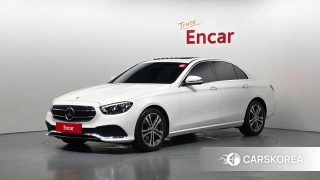 Mercedes-Benz E-Class W213 2021 Белый из Кореи