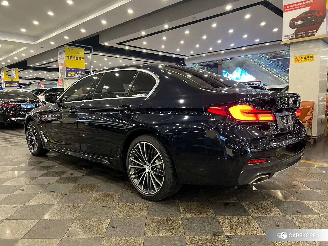 BMW 5 series 2023 Черный из Китая