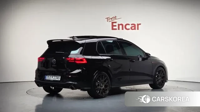 Volkswagen Golf 8th Generation 2024 Черный из Кореи