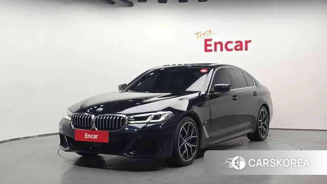 BMW 5 Series (G30) 2023 Черный из Кореи