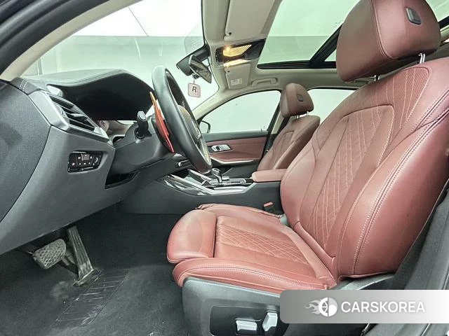 BMW 3 series 2022 Черный из Китая