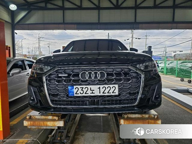 Audi A8 (D5) 2023 Черный из Кореи
