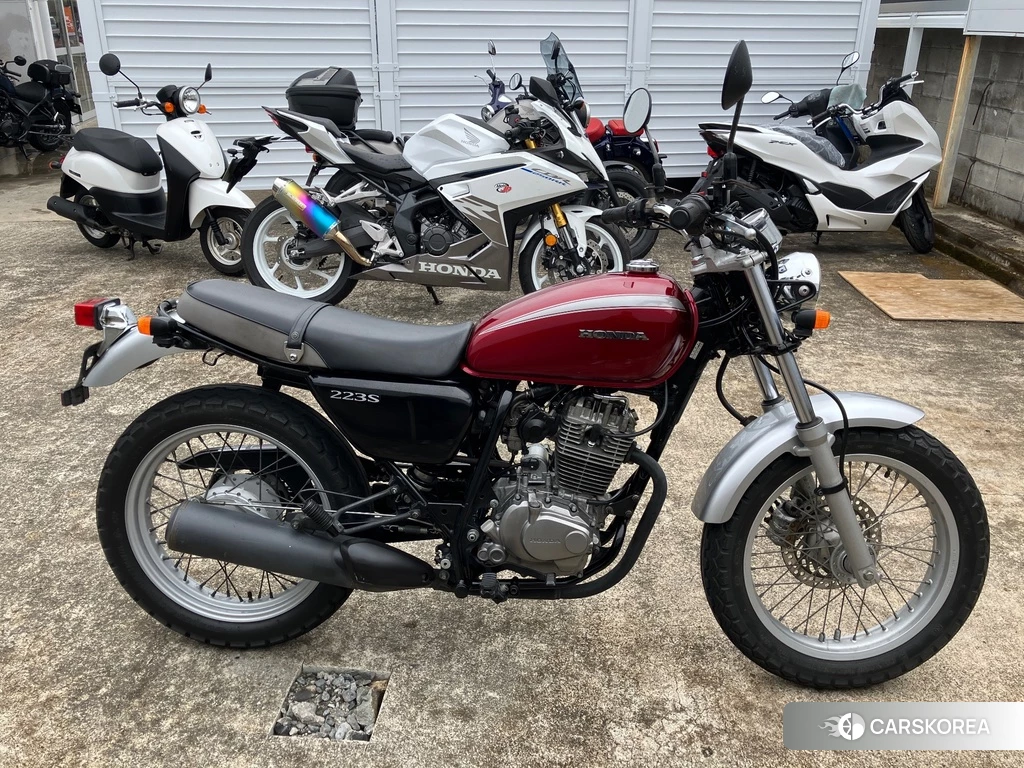 Проданный Honda CB223S 2014 из Японии