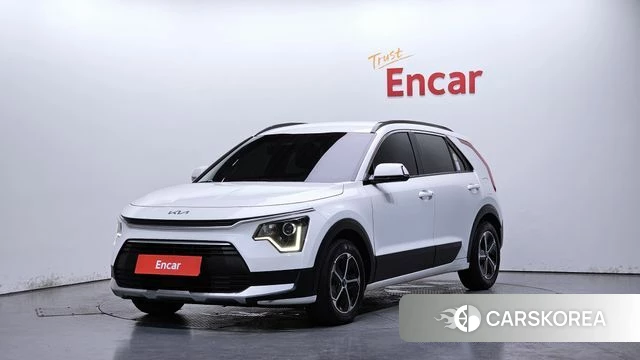 Kia Di Ol Nu Niro 2022 Белый из Кореи