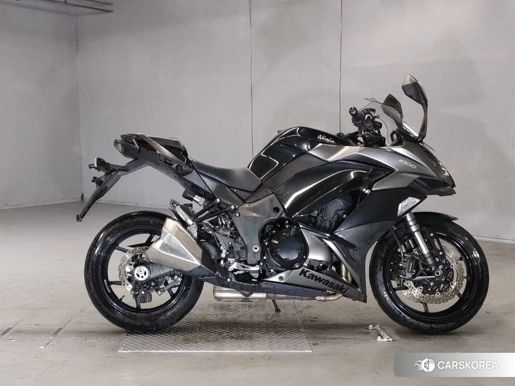 Проданный Kawasaki NINJA 1000 2017 из Японии