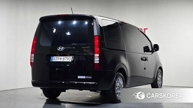 Hyundai Staria 2024 Черный из Кореи