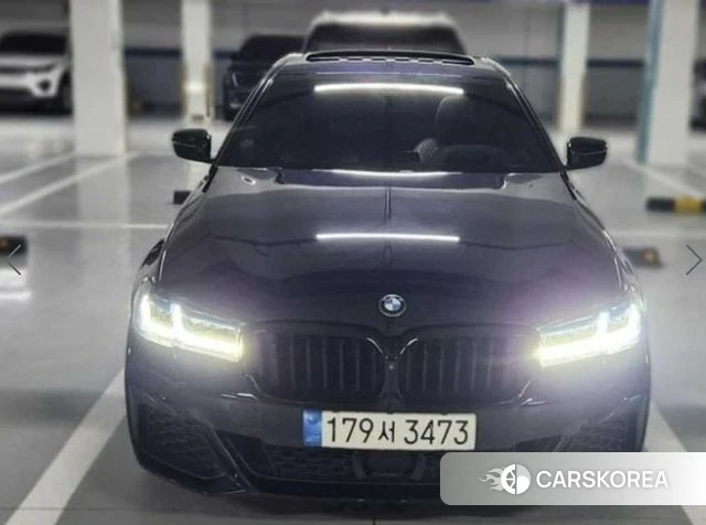BMW 5 Series (G30) 2019 Черный из Кореи
