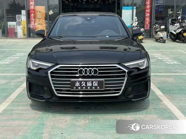 Audi A6L 2021 Черный из Китая