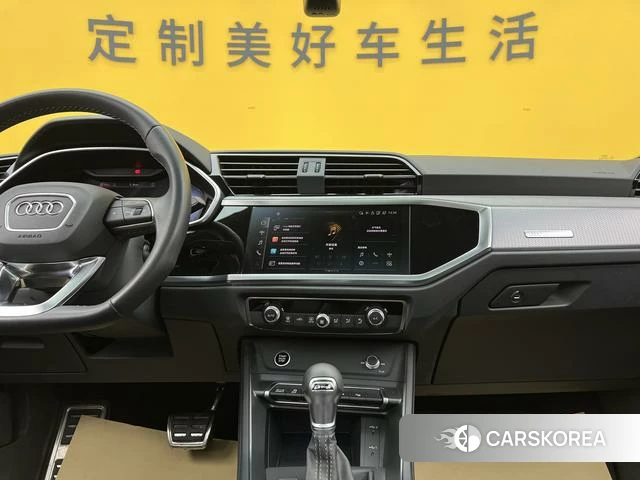 Audi Q3 2024 Белый из Китая