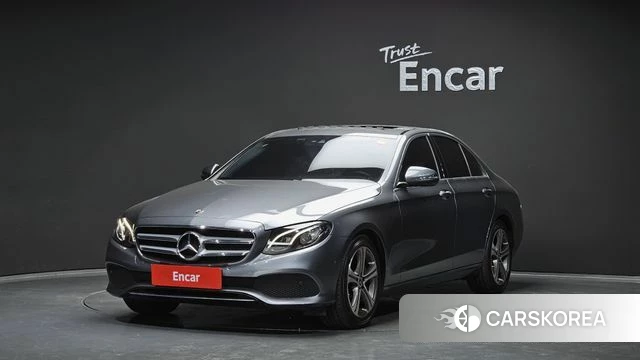 Mercedes-Benz E-Class W213 2019 Серый из Кореи