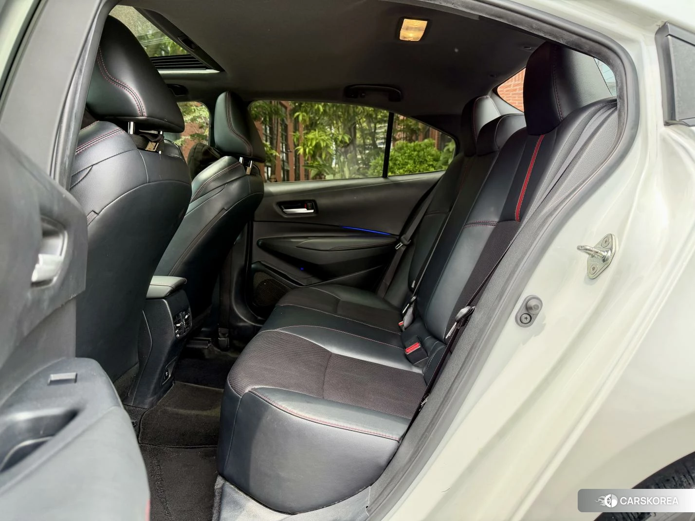 Toyota Lei Ling 2020 Белый из Китая