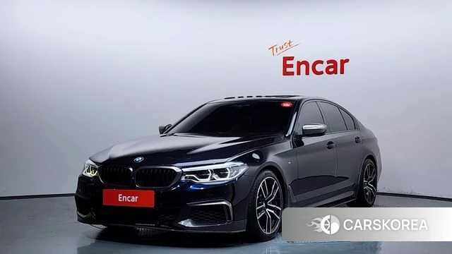 BMW 5 Series (G30) 2018 Черный из Кореи