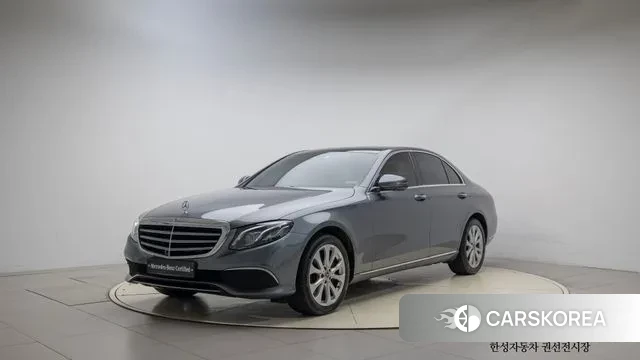 Mercedes-Benz E-Class W213 2019 Серый из Кореи