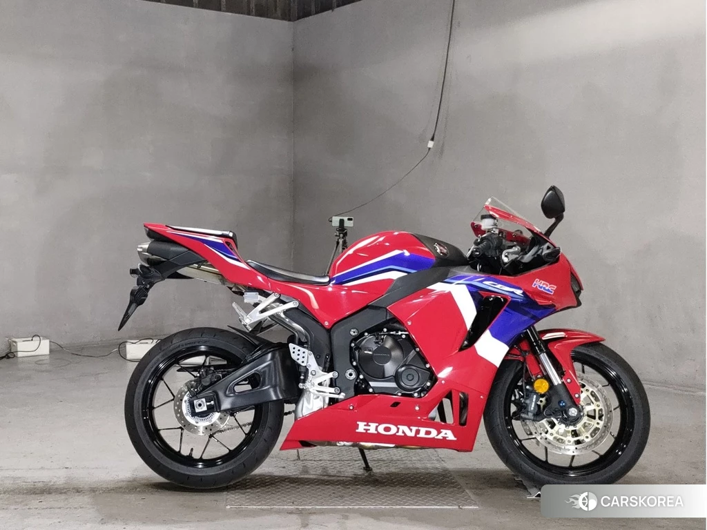 Проданный Honda CBR600RR 2020 из Японии, фото 2