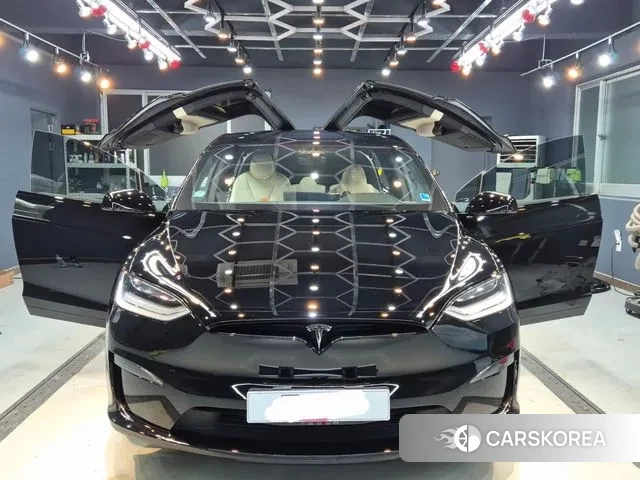 Tesla Model X 2023 Черный из Кореи